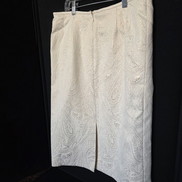 Le Suit Ivory Neutral Paisley Pencil Skirt Size 12 - Picture 2 of 11